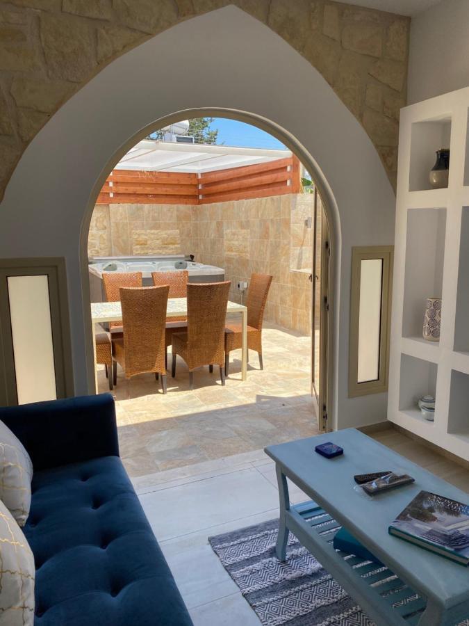 Villa Caerus بافوس المظهر الخارجي الصورة